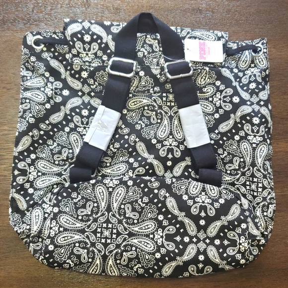New Victoria's Secret Black & White Bandana Backpack Purse - Picture 7 of 8